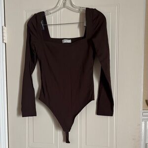 Babaton Chocolate Brown Long Sleeve Square Neck Bodysuit, M